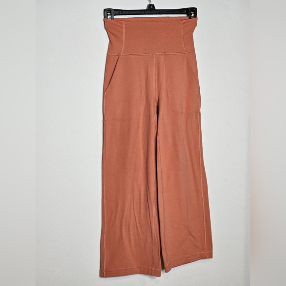 Lululemon Align Wide-Leg Crop High-Waisted Rust Orange Womens Size 2 Leggings - Picture 2 of 6